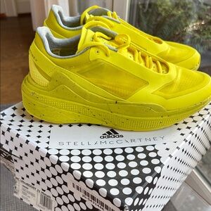 Adidas by Stella McCartney Yellow women’s  Shoes